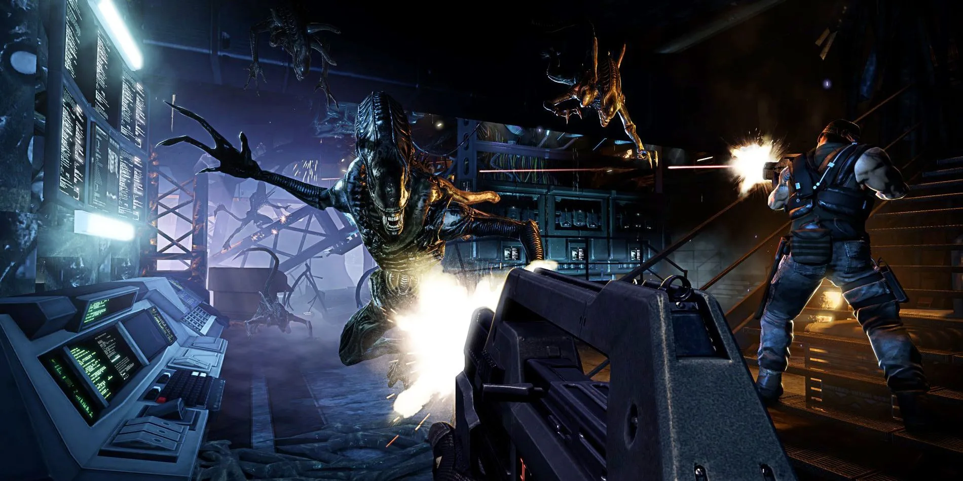 Xenomorph tấn công người chơi trong Aliens: Colonial Marines, đồ họa ấn tượng từ trailer