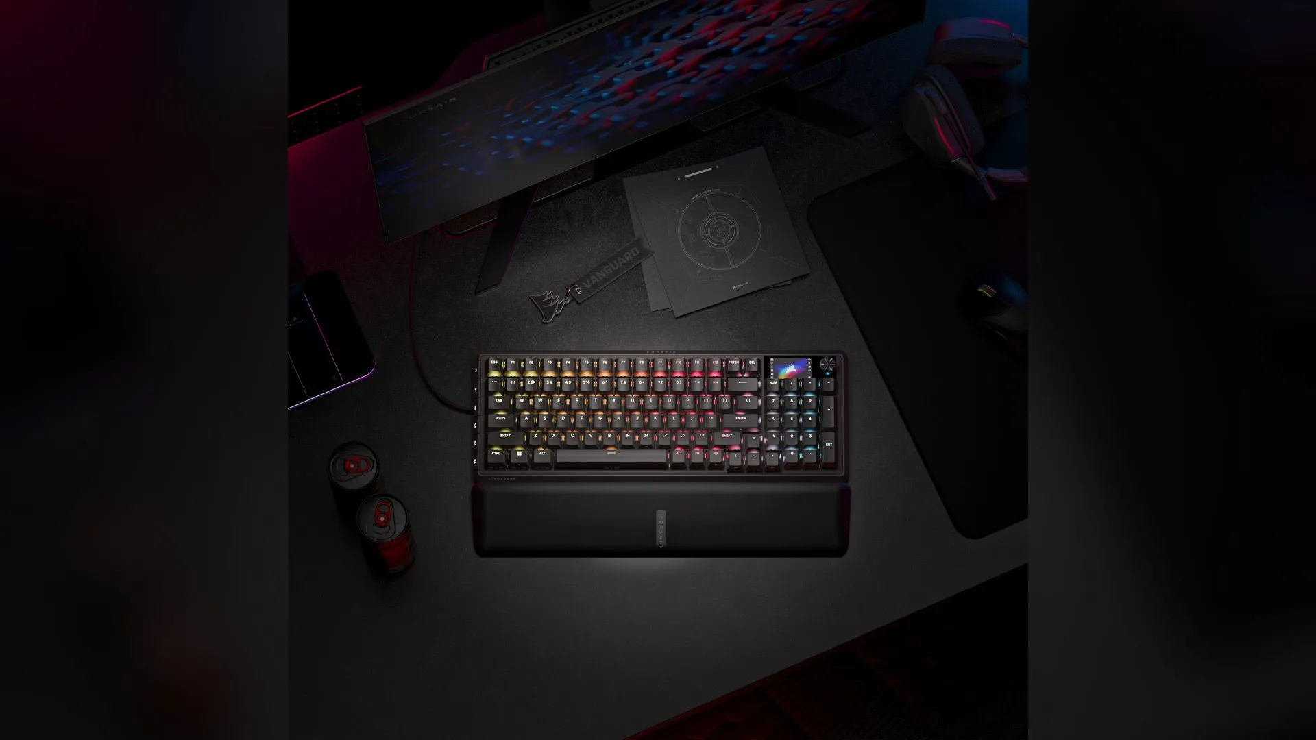 Ảnh cận cảnh mặt sau/thiết kế VANGUARD PRO 96, thể hiện chất liệu và hoàn thiện